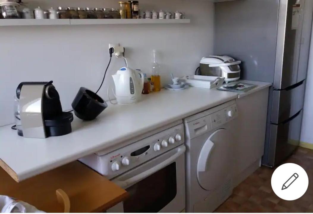 Chambre Chez L'Habitante Avec Salle De Bain Et Cuisine Communes - Presence D'Un Chat Bordeaux Exterior foto
